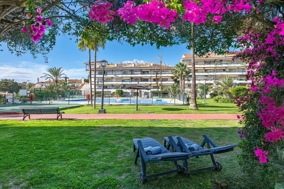 Golden Mile Getaway, Garden View, Pool & Comfort Марбелья Экстерьер фото