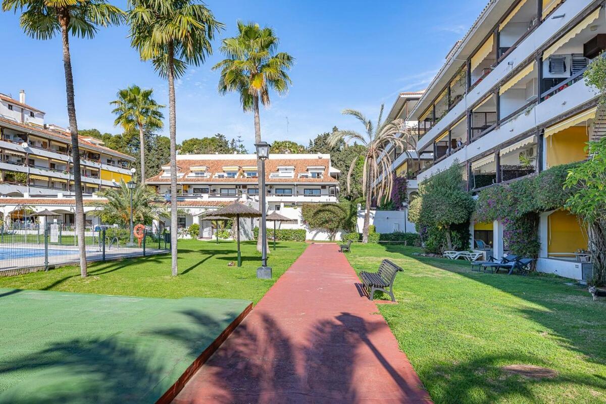 Golden Mile Getaway, Garden View, Pool & Comfort Марбелья Экстерьер фото
