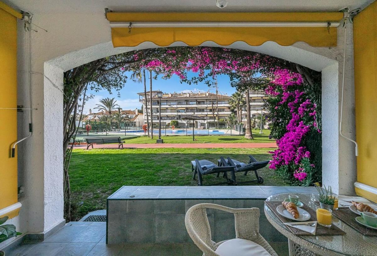 Golden Mile Getaway, Garden View, Pool & Comfort Марбелья Экстерьер фото