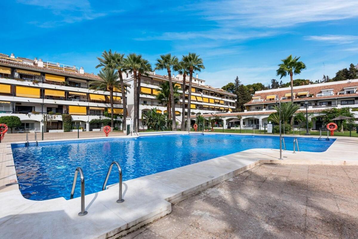 Golden Mile Getaway, Garden View, Pool & Comfort Марбелья Экстерьер фото